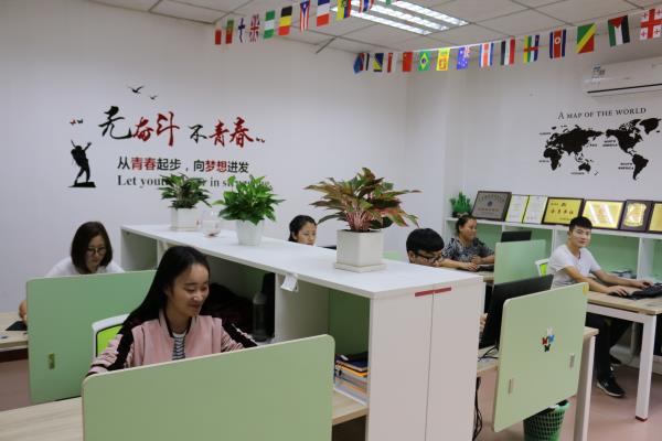 吹泡泡国产成人精品三级麻豆業務