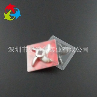 五金零件對折吸塑