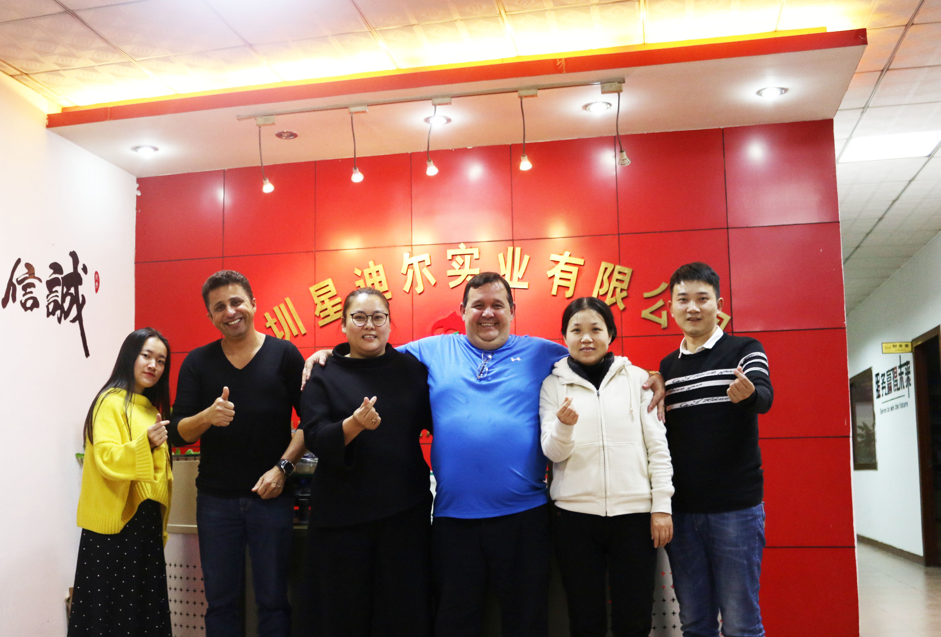 客戶看国产成人精品三级麻豆廠